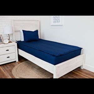 Beddy’s Nautical Navy Twin Bedding